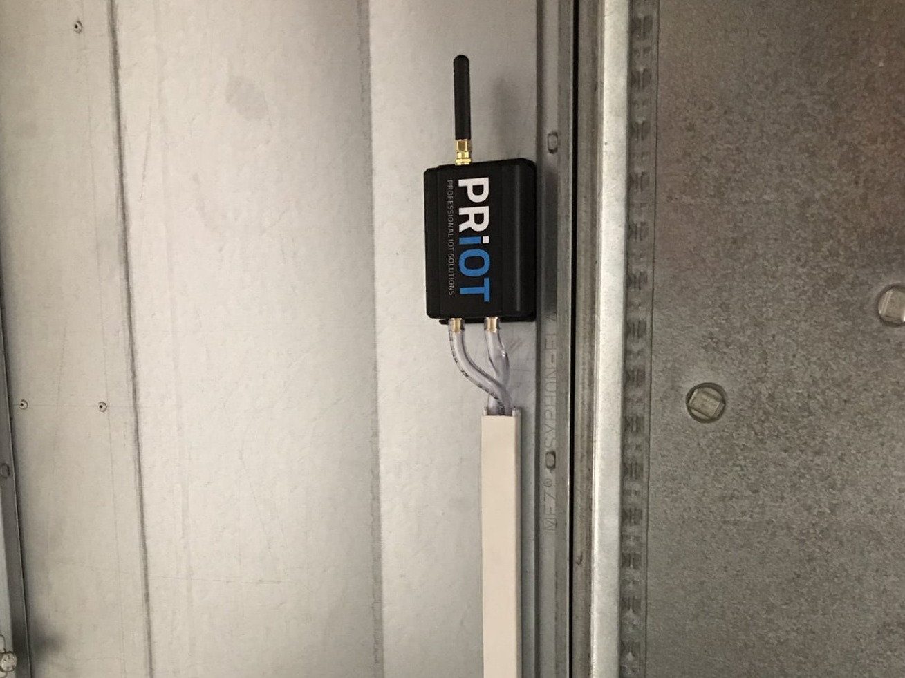 FiMo mit Antenne Nahaufnahme